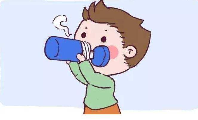 【】每天喝2000毫升的水，身体究竟有何变化？医生给出了回答！