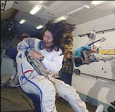 『宇航员』为国家作出贡献的女宇航员，为什么被禁止生孩子？原因令人深思