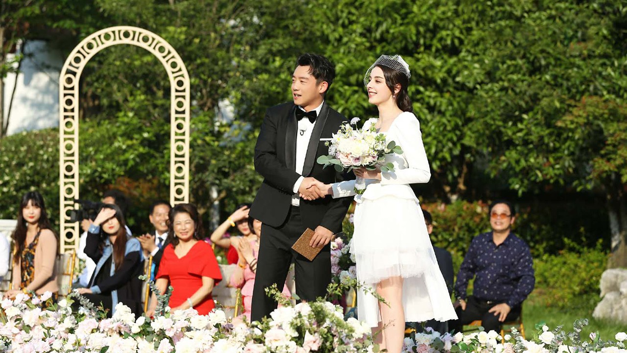 郑恺@《奔跑吧4》：沙溢郭麒麟抗大旗，蔡徐坤略显尴尬，baby令人失望