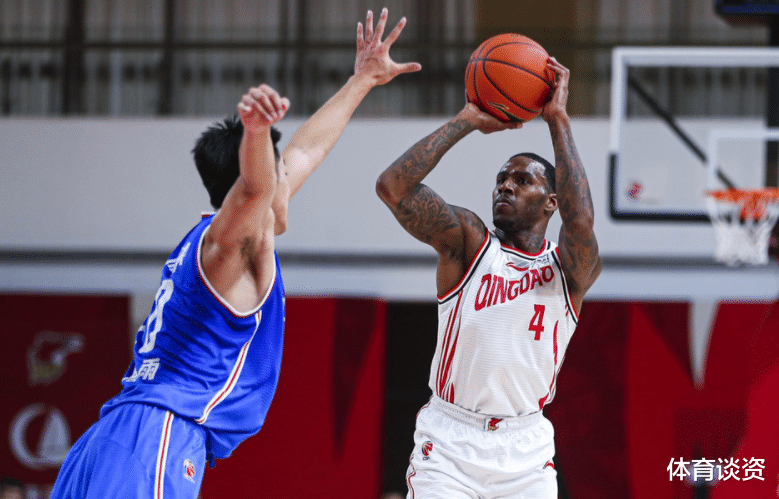 |半场25分+34分！这便是CBA真实水平，外援成遮丑布，球迷：这是村赛吧