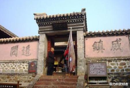 杨家将|杨家将后代在雁门关下发现，约五百人，村中的杨家祠堂有千年历史