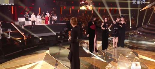 琉璃|宁静随心所欲，李宇春主动让出C位，杨澜多次控场却于事无补