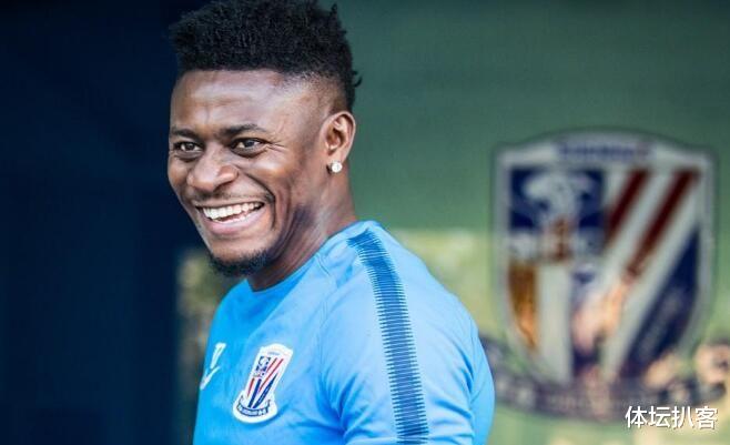 国足@球迷有福了！国足热身赛有望直播，李铁过招亚洲名帅，防线或被爆！