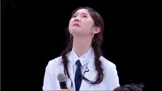 张艺凡|“哭”这道题，杨超越答出了花，张艺凡答错了方向，姜贞羽答满分