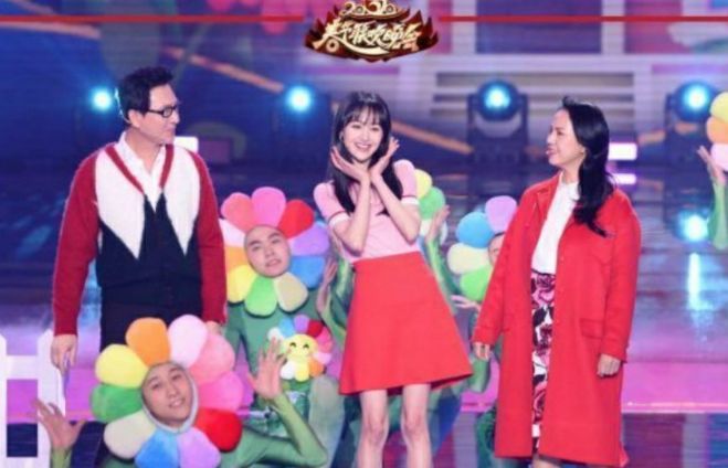 最强“卸妆水”是北京卫视？离开滤镜的郑爽，颜值太真实了