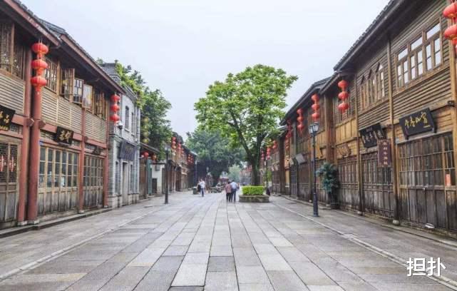 李嘉诚■李嘉诚为何在中国套现千亿，去英国投资，可能跟福建三坊七巷有关