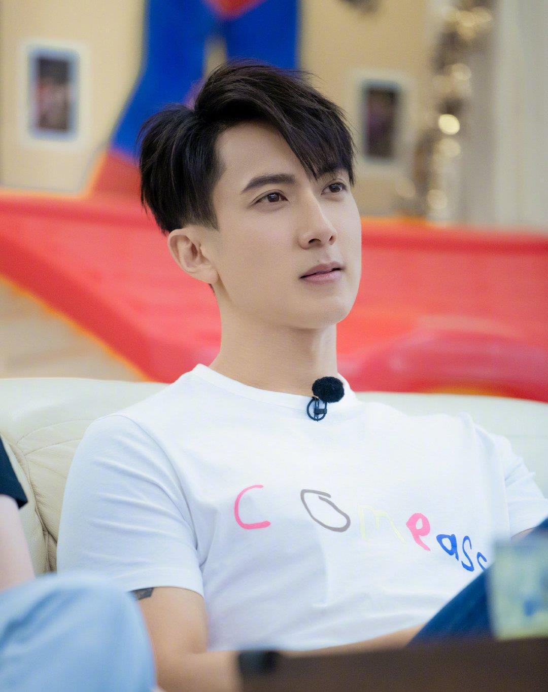 「吴尊」吴尊十六岁照片曝光与现在无异！曾经透露过的保养秘诀还不学习？