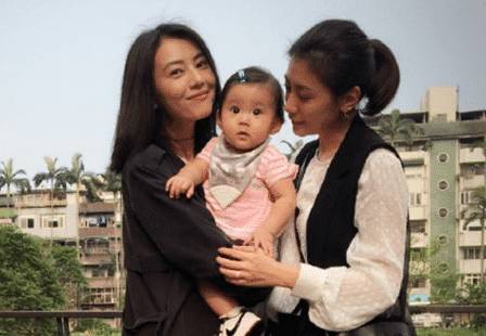 高圆圆|高圆圆女儿罕见曝光，看清真实样貌后，网友：难怪一直不公开