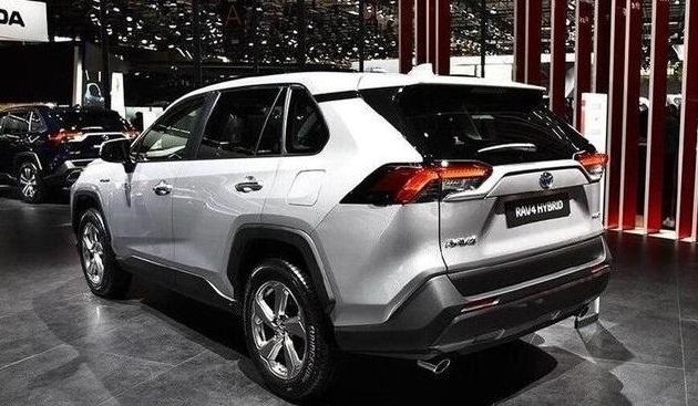 SUV|又一款suv成功了，气场胜过皓影，月销超万辆，油耗4.7l