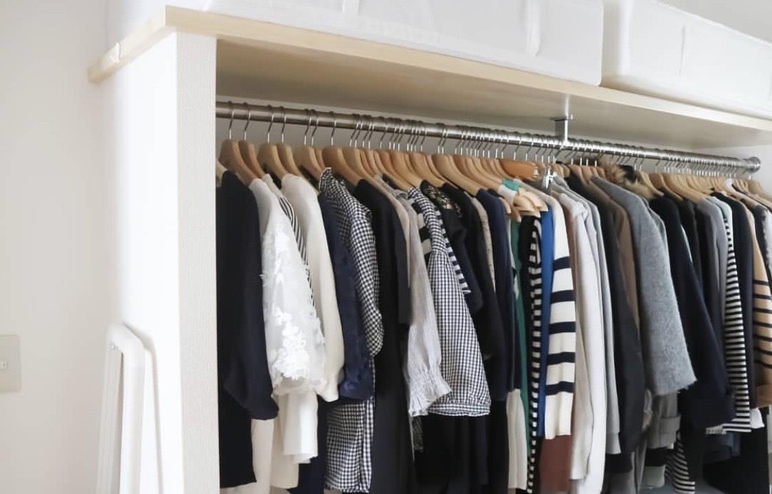 |走进这位日本太太的家，干净整洁、简单清爽，原木风的布置太治愈