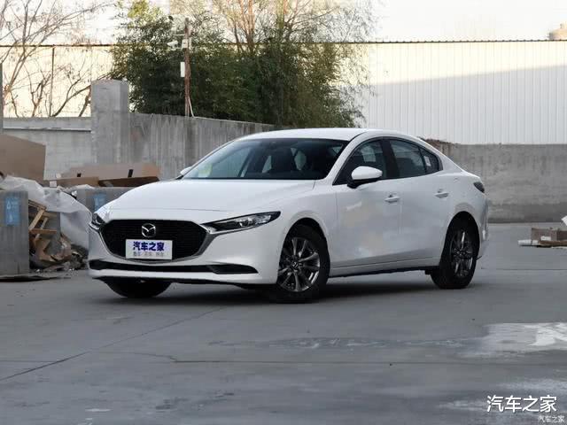 马自达3■11.59万起，标配LED大灯+一键启动，小号“弯道王”颜值爆表！