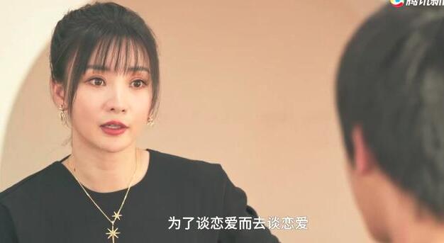 【柳岩】相比柳岩贾玲,看了韩雪和关晓彤童年母女照,富养大的女孩多幸福