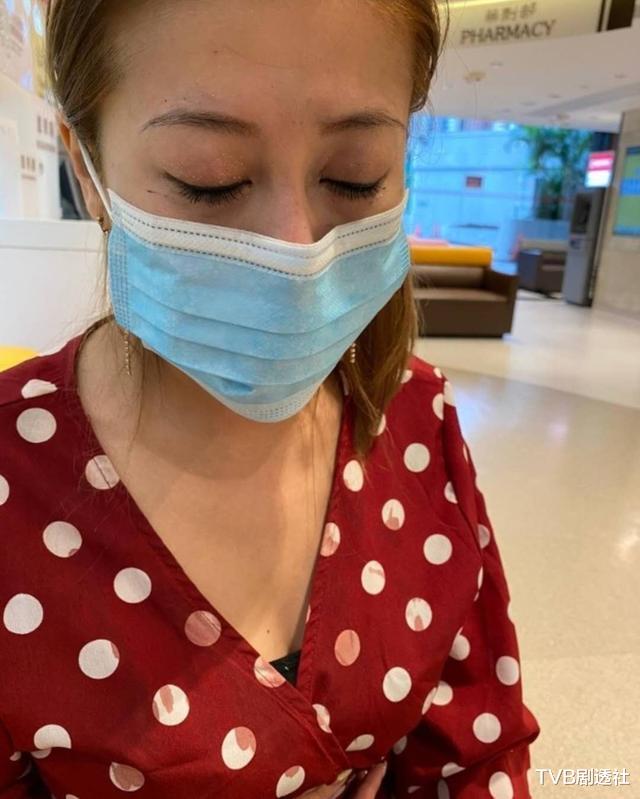 香港■因打招呼意外险毁容!香港女歌手遭外籍女子连环踢,至今心有余悸