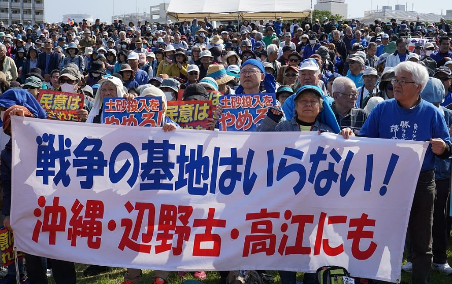 美军|菅义伟下台在日本炸锅后，竟又遭美军10亿勒索，民众：丧权辱国