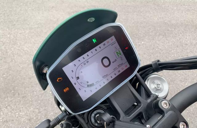 贝纳利|5.58万起！贝纳利幼狮800售价公布，标配Brembo卡钳和滑动离合