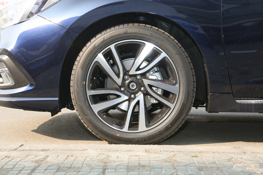 斯巴鲁力狮:因“车标”被冷落!入华10年骂声为0,纯进口+四驱跌至18万,仍没人要