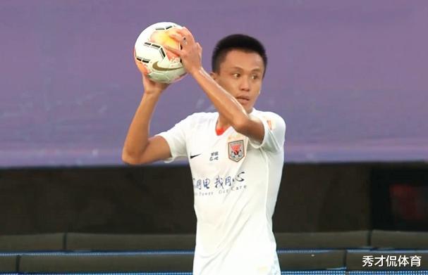 张弛|鲁能33岁老将生吃恒大当红国脚,四两拨千斤防外援,李霄鹏赌对了