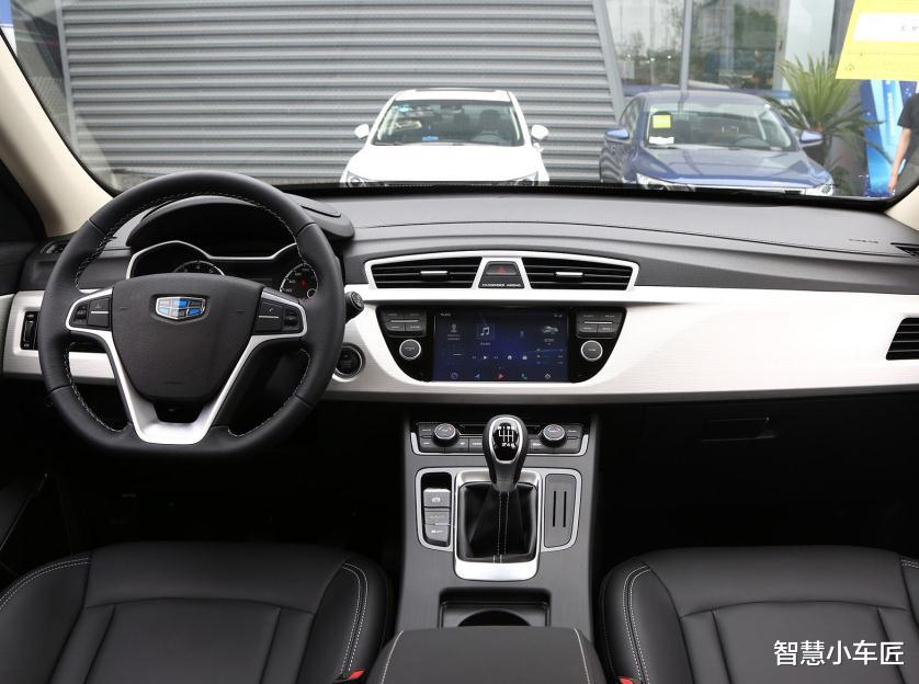 「吉利博越」手握十万不如看它，重1.7吨轴距近2米7，配2.0L自吸，8.88万起