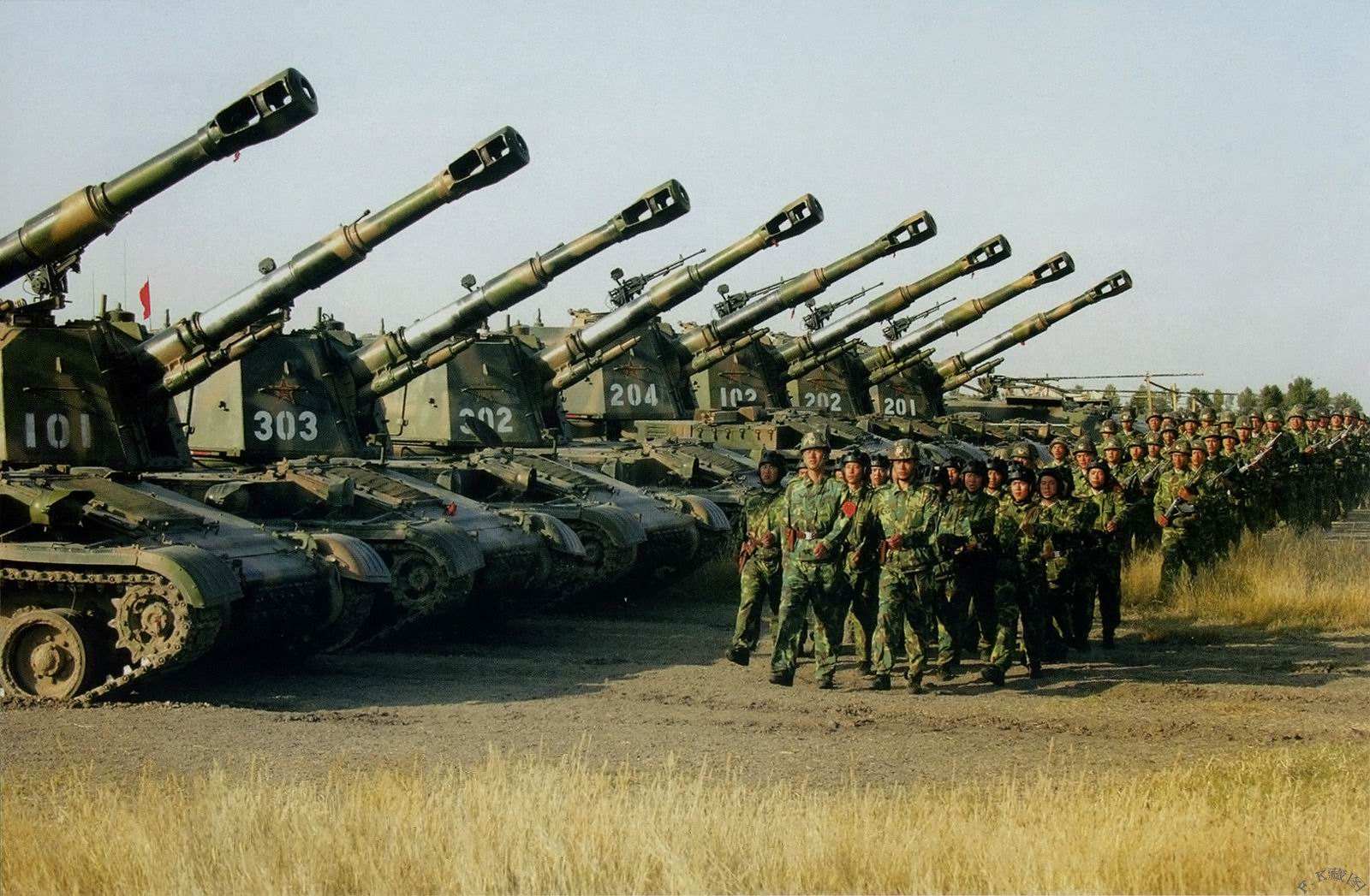 歼-16|4万大军与大量歼16进驻拉达克：中国优势明显，印度还没反应过来