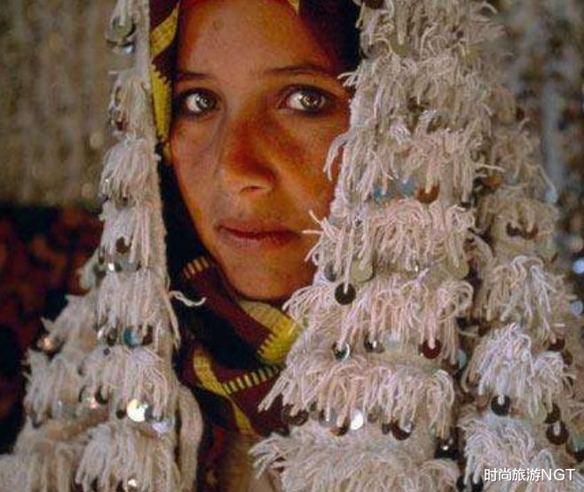 摩洛哥的“新娘集市”，看對眼就能談戀愛，出嫁要騎驢去丈夫傢-圖4