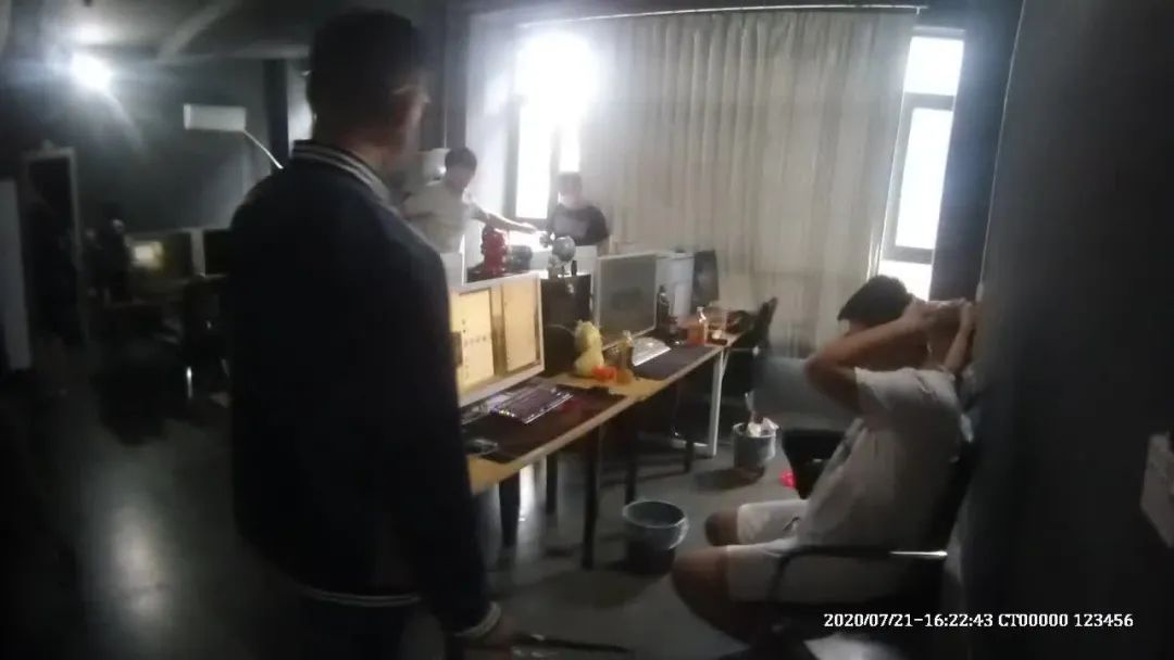 苏州公安|横跨多省，涉案300余万！这种“游戏”千万别碰...