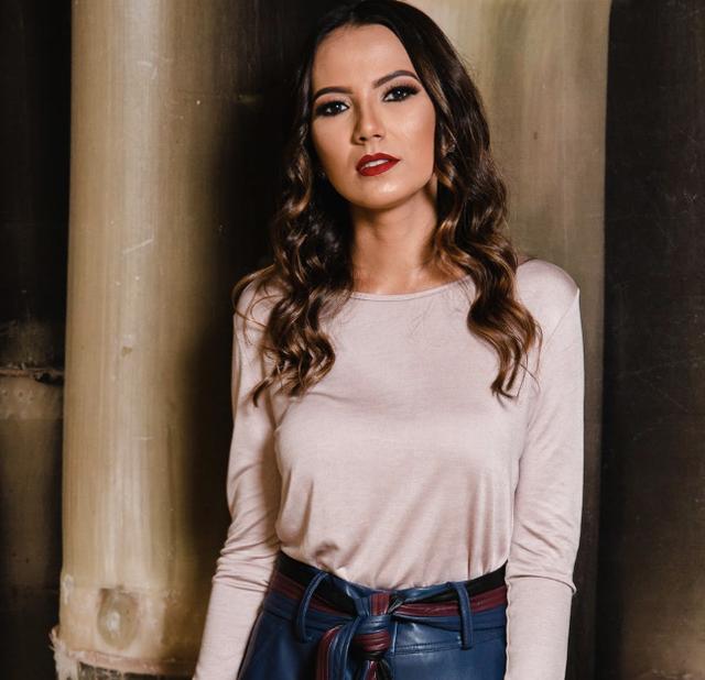 「伊能静」52岁伊能静宣布复出：家庭主妇的困境，真实到令人窒息