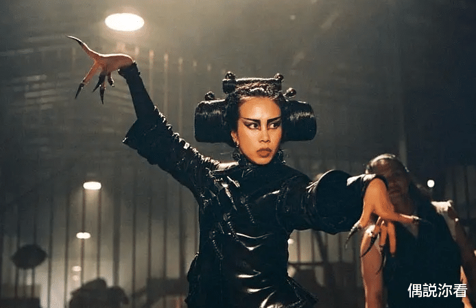 成龙|投资1亿美元，北美票房仅2400万，成龙对好莱坞心灰意冷