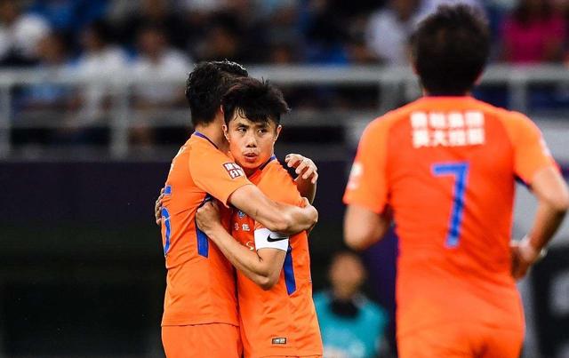 蒿俊闵|中超再现重大改判，鲁能队长蒿俊闵沉冤昭雪，VAR立了大功