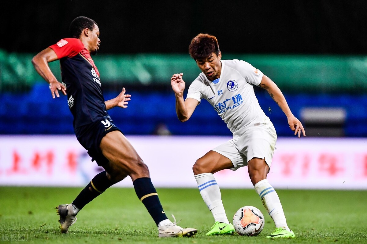 广州恒大|今夏恒大第一个离开的人是他吗？下家已经浮出水面，转会就是四赢