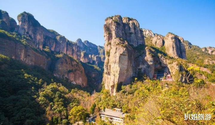 「雁荡山」我国最低调的山:景致不输黄山,游客却不及黄山的七分之一