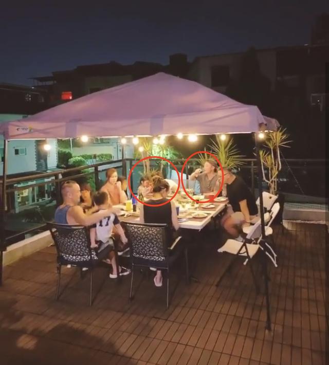 林心如|霍建华一家三口七夕聚会吃烤肉，小海豚正脸首曝光，长得像林心如