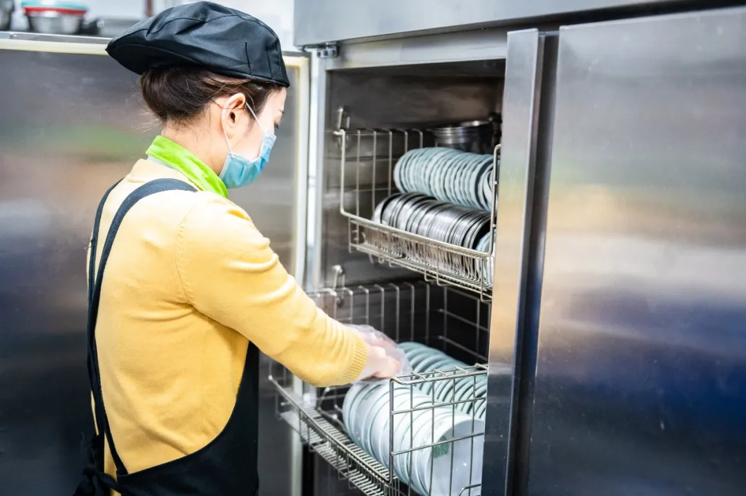 [麦当劳]硬核董事长再次刷屏！别人闭店，他要逆势全国开店1000家