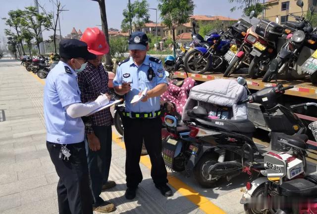 【校园欺凌】“车坚强”？骑了23年还敢上路，宿迁这辆97年摩托车被“清剿”!