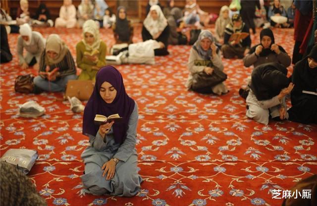 [马来西亚]此“一夫多妻”制国家，限定能娶4名妻子，700万华人在当地定居