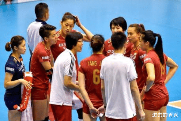 【郎平】女排天才放郎平“鸽子”,前往美国留学,郎平面对镜头失声痛哭