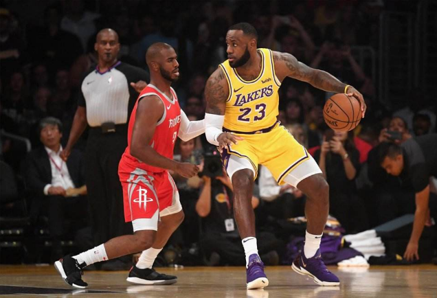 湖人队|隆多受伤不用愁,湖人亮出王牌,单场45分冠军球员辅佐詹姆斯