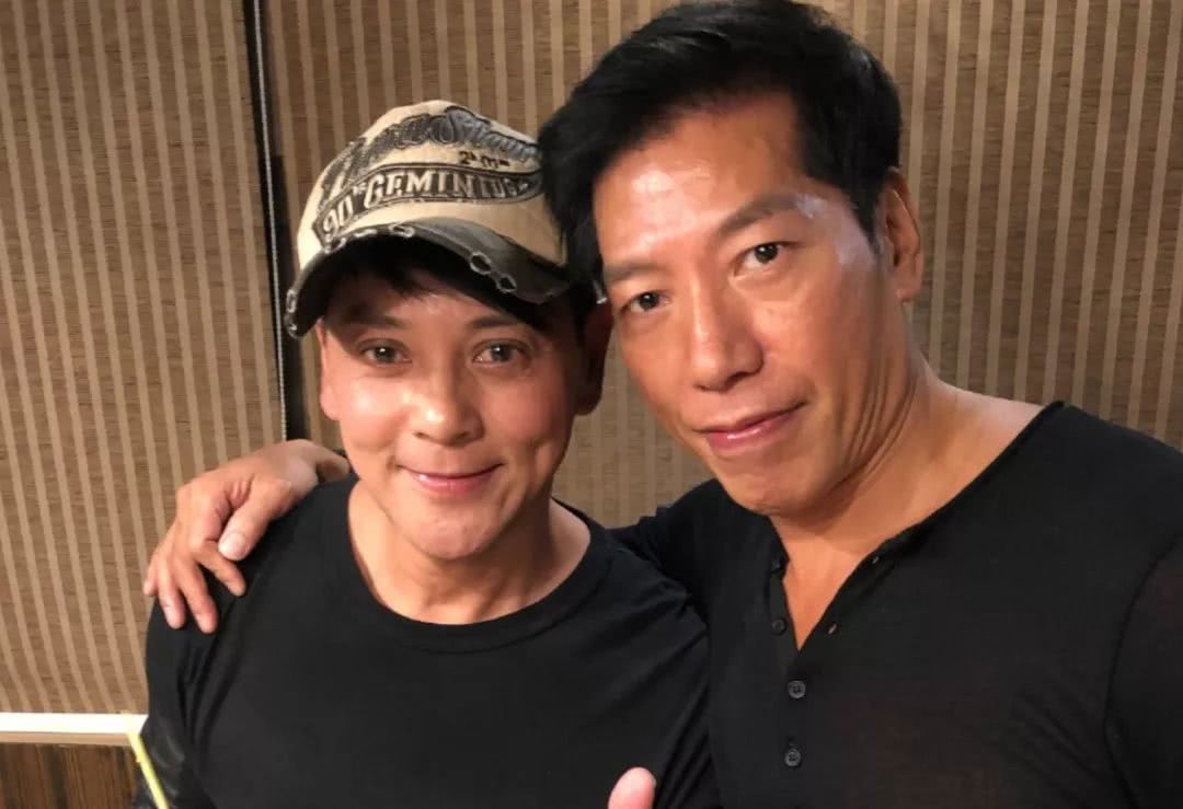 黄渤：年轻时“相貌凶恶”、年老后“面善”的4位明星，最后一位好慈祥
