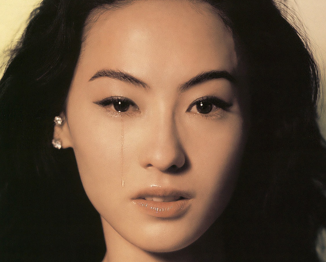 张柏芝|张柏芝巴黎订婚：我终于成了别人的女人，爱到最后已无路可退的人