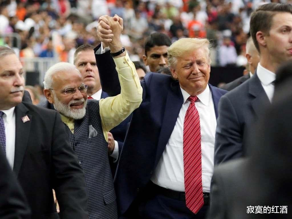 [美国]特朗普因为买不到口罩而发愁，美国人为何不向印度求助