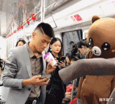 |“为什么人类没有发展出攻击性的器官?”哈哈哈语言还不够吗?