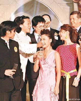 姐姐|和成龙暧昧、抛弃高晓松、害于和伟离婚？姐姐们兴风作浪的上位史