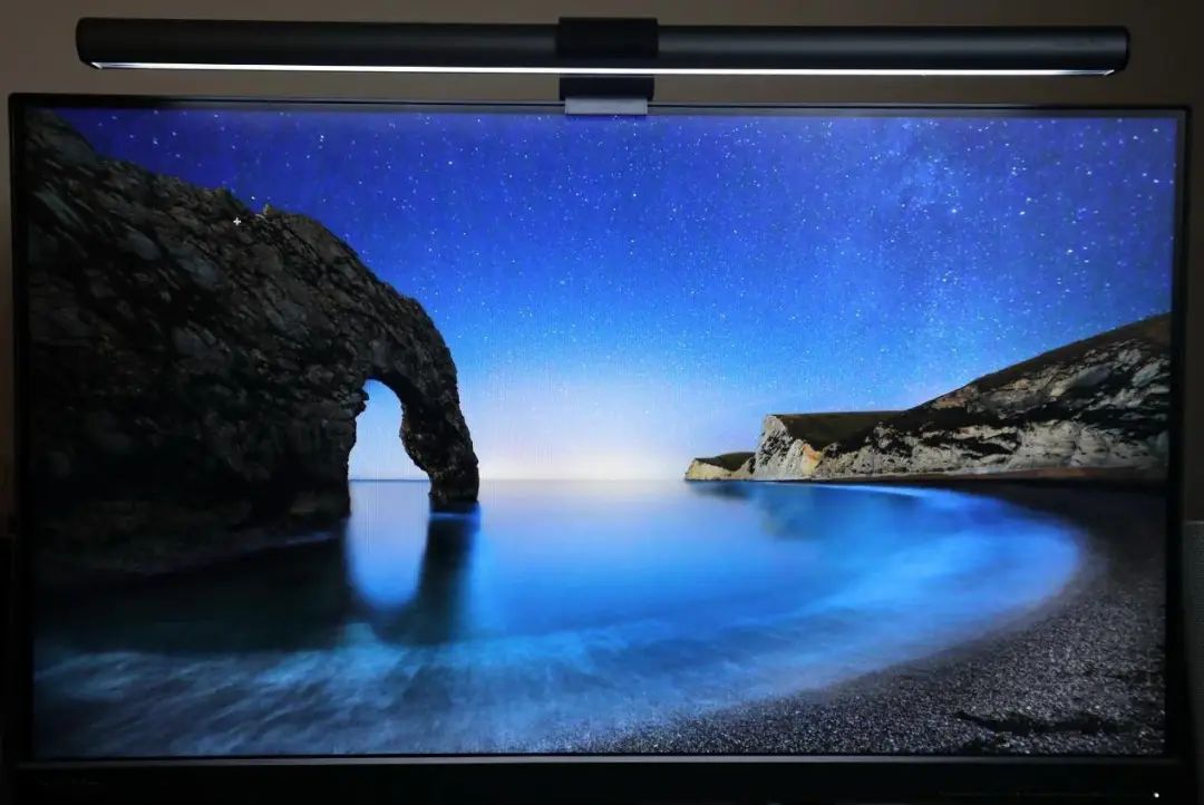 |MacBook Pro扩展显示器及生产力配件布局