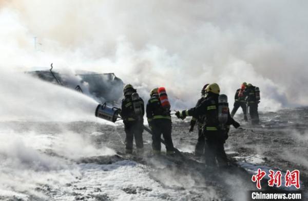 光明网视频|浙江衢州：中天氟硅火势已被总体控制 环境影响基本可控
