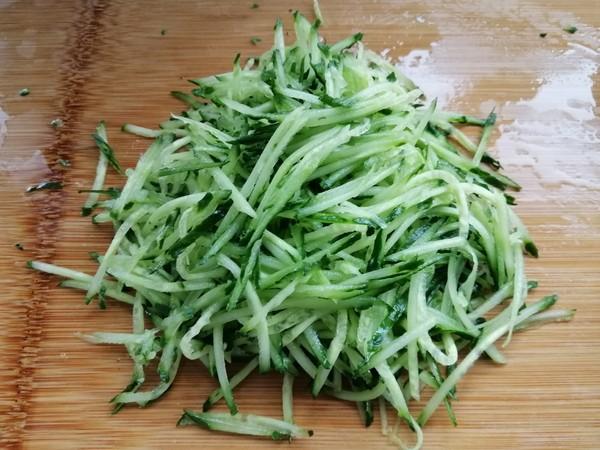 『黄瓜』天然“燃脂菜”就是它，低脂低热，减肥时常吃，肚腩轻松瘦一圈