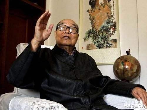 |开国少将回乡探亲,路上与车夫闲聊,快到家时才发现原来是父亲