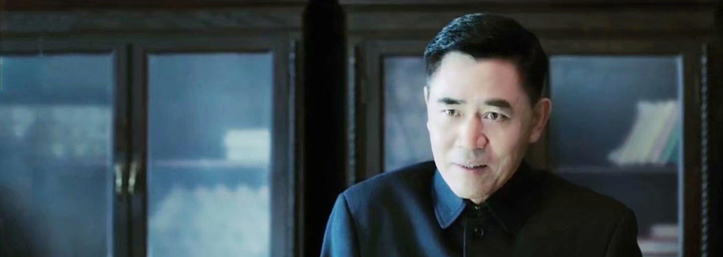 「潜伏」精彩不输《潜伏》，这部剧凭庭审一集便可列谍战剧前五