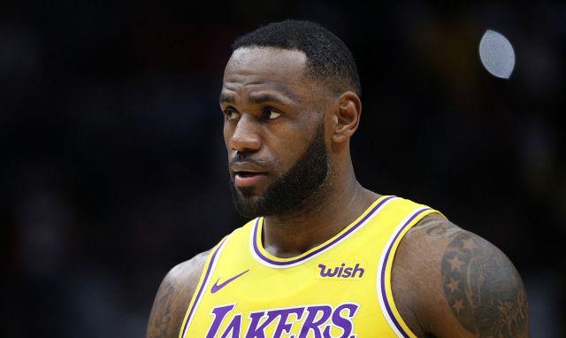 蒂姆·邓肯|NBA历史上出道即巅峰的八大巨星，前三个最变态