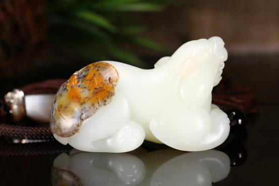 橄榄核雕|玉雕大师：“宁买美玉一块，不收废玉一筐”，引人深思！