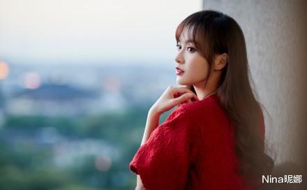 唐嫣■41岁唐嫣刚生龙凤胎就发福？蓝色裙86斤穿出116斤，腰粗体胖大变样