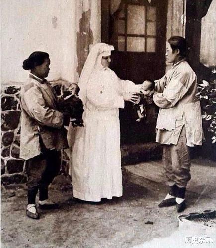 日军|乔家大院富可敌国，为何日军看见却掉头就走？日军：你看门上是啥